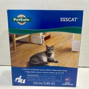 PetSafe SSSCAT Spray Pet Deterrent Motion Activated Pet Proofing Repellent Cats